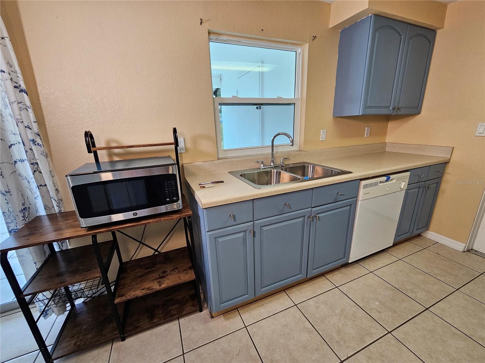 531 AZALEA DR NW, PORT CHARLOTTE, FL, 33952