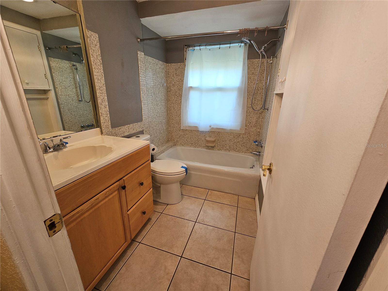 531 AZALEA DR NW, PORT CHARLOTTE, FL, 33952