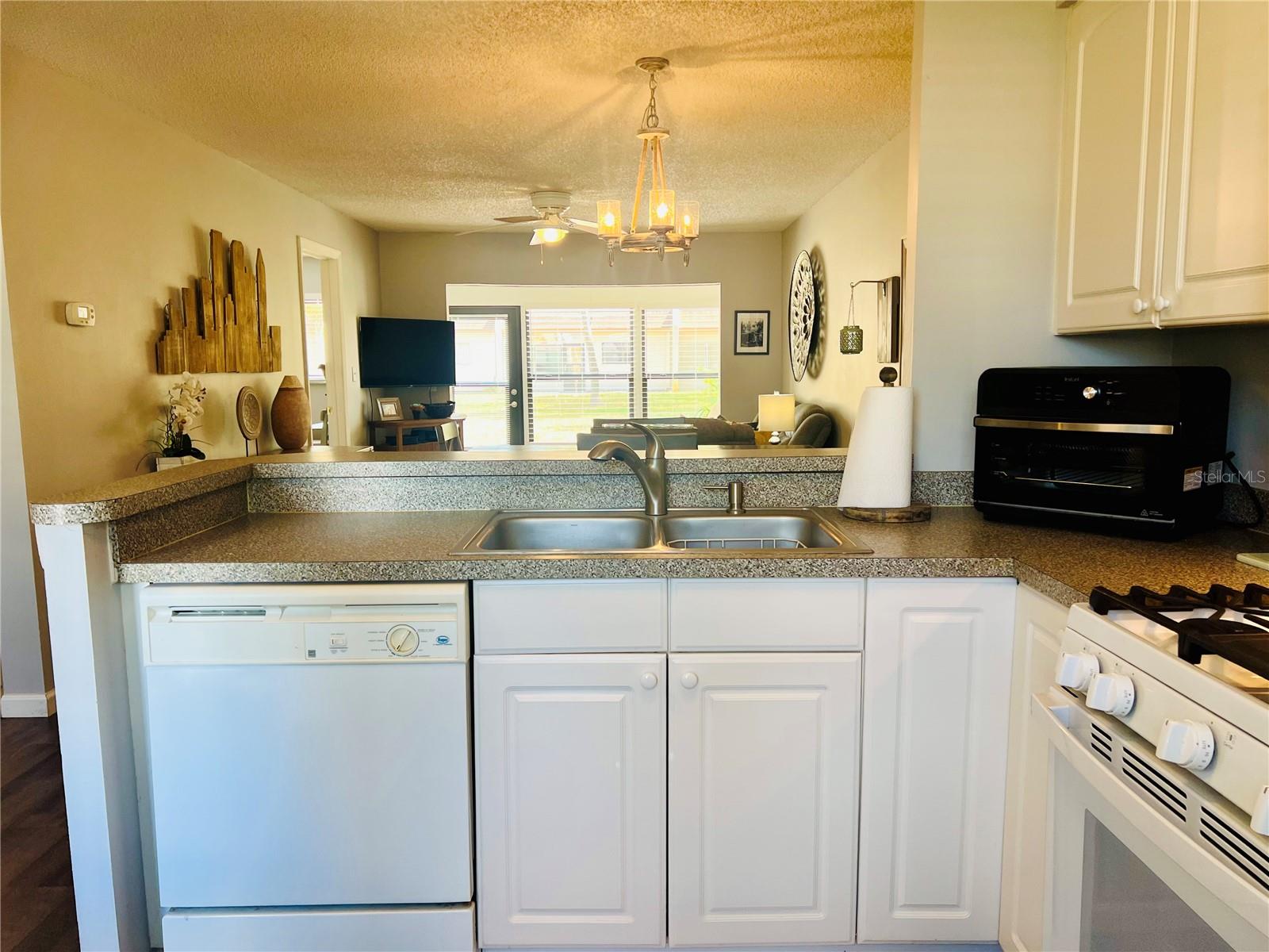 2955 FLINT DR S, CLEARWATER, FL, 33759