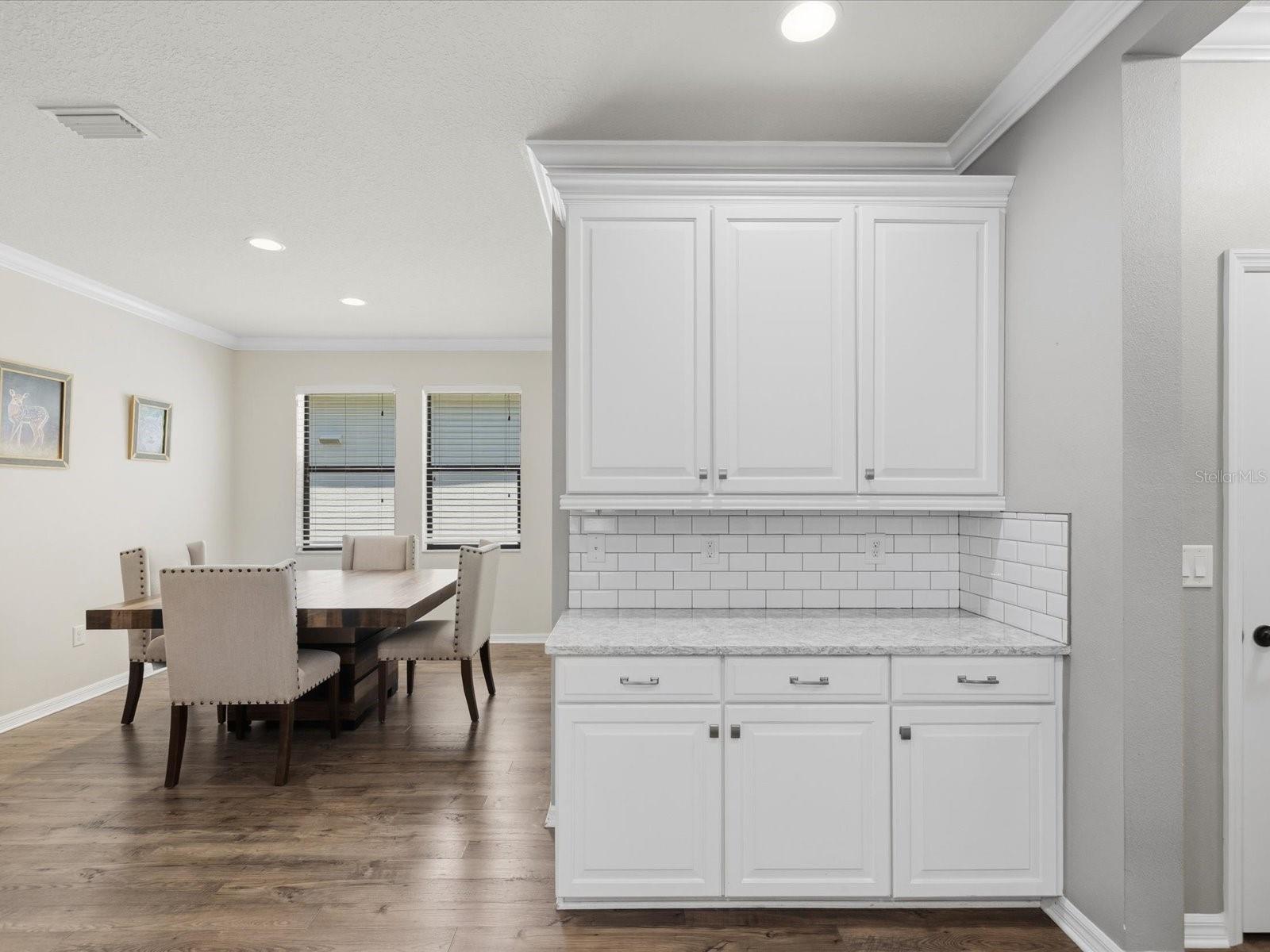 740 ROSEMARY CIR, BRADENTON, FL, 34212