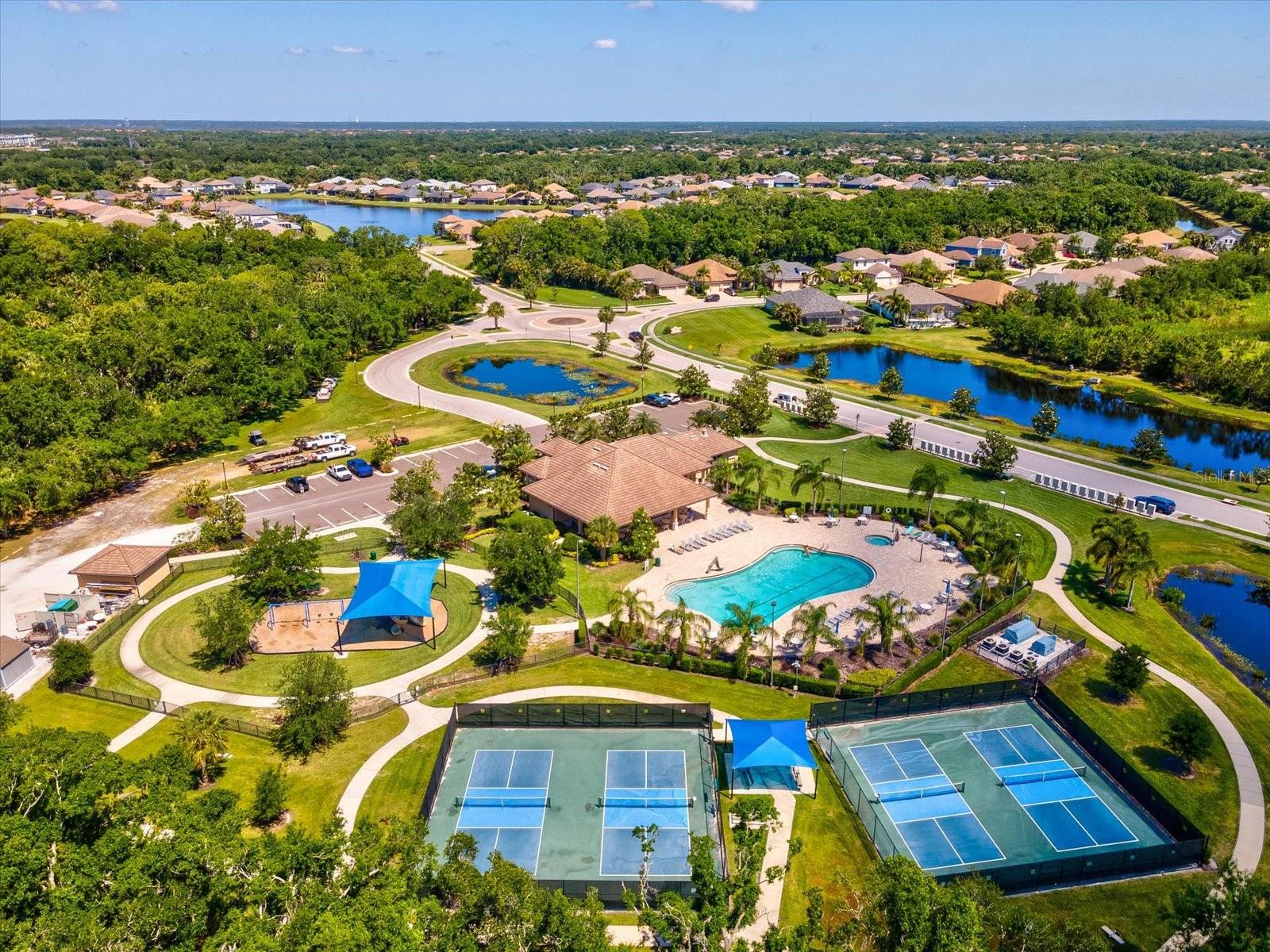 740 ROSEMARY CIR, BRADENTON, FL, 34212