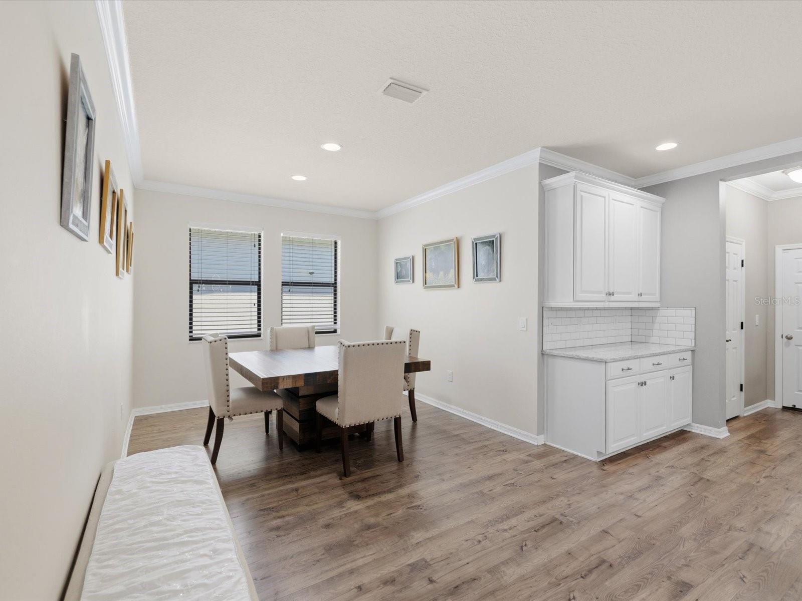 740 ROSEMARY CIR, BRADENTON, FL, 34212