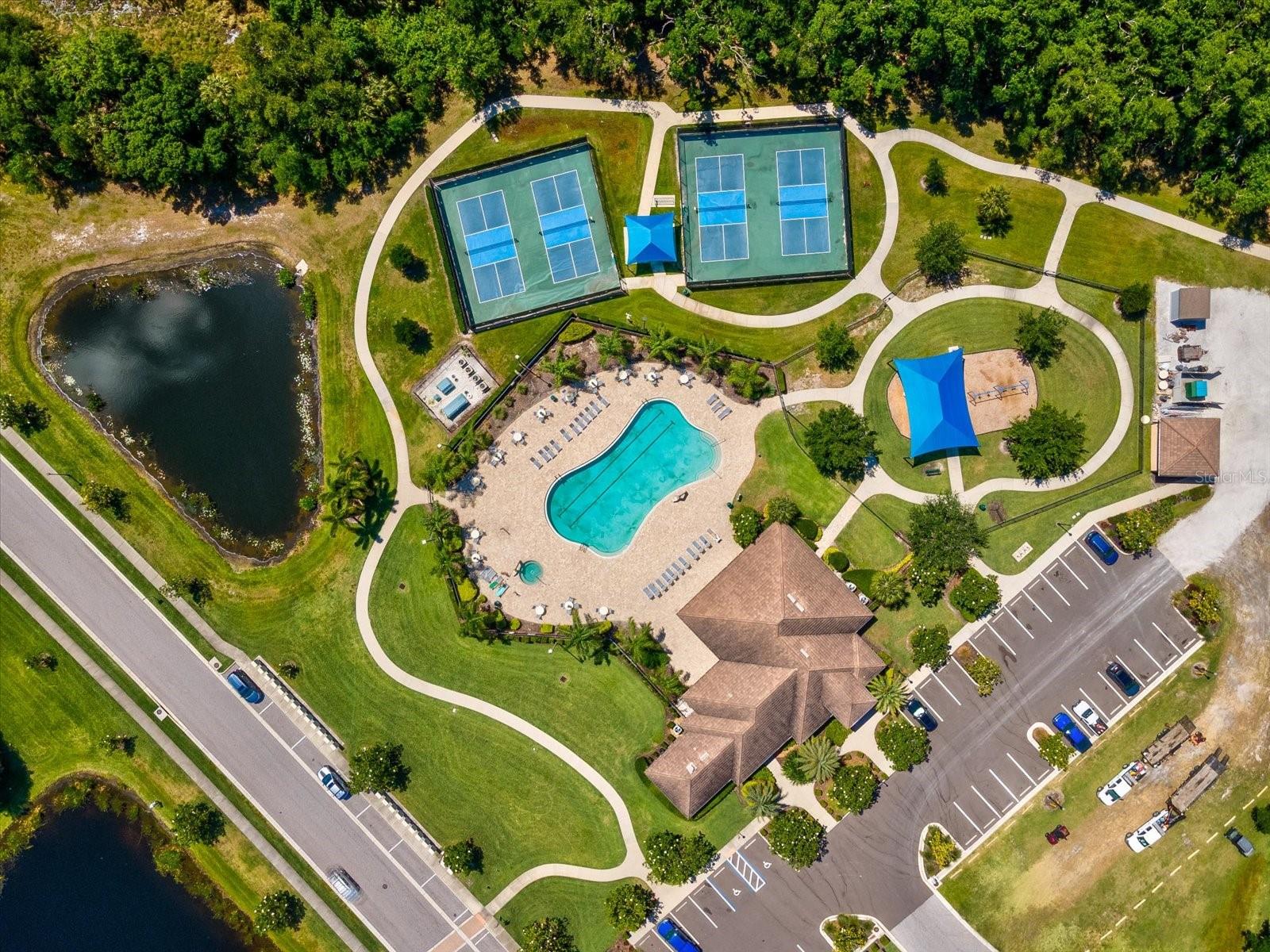 740 ROSEMARY CIR, BRADENTON, FL, 34212
