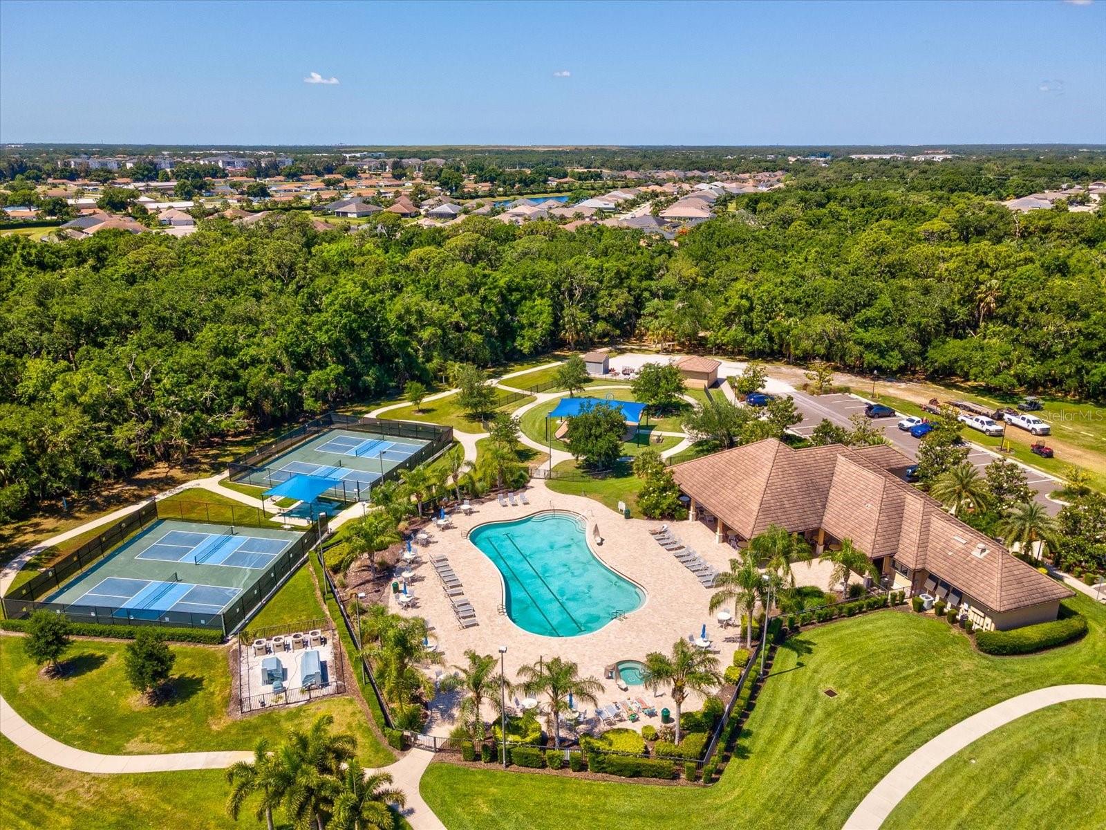 740 ROSEMARY CIR, BRADENTON, FL, 34212