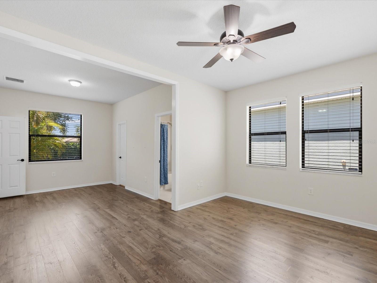 740 ROSEMARY CIR, BRADENTON, FL, 34212