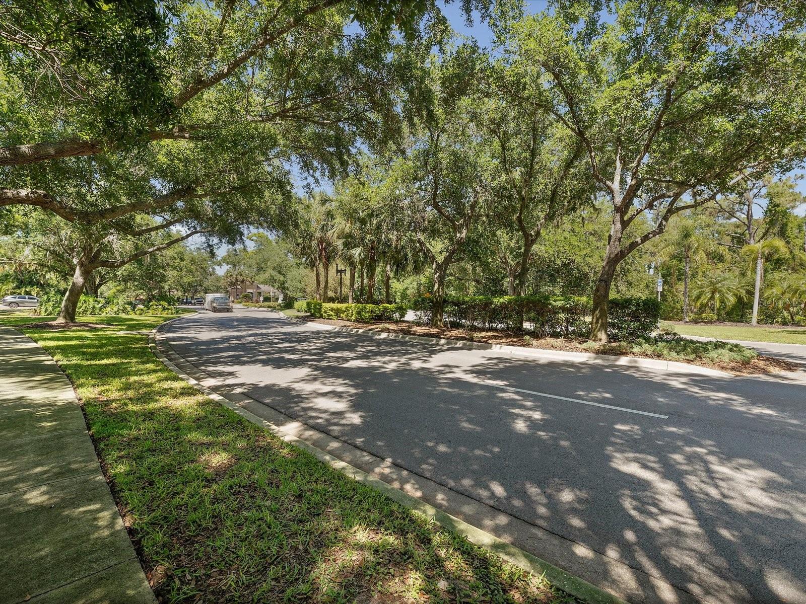 740 ROSEMARY CIR, BRADENTON, FL, 34212