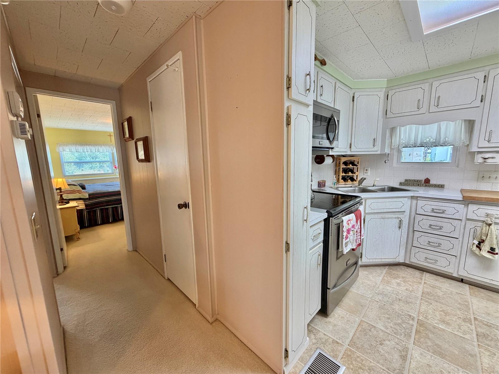 223 HAWTHORNE BLVD, LEESBURG, FL, 34748