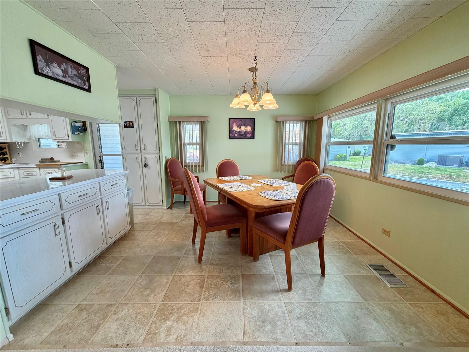 223 HAWTHORNE BLVD, LEESBURG, FL, 34748