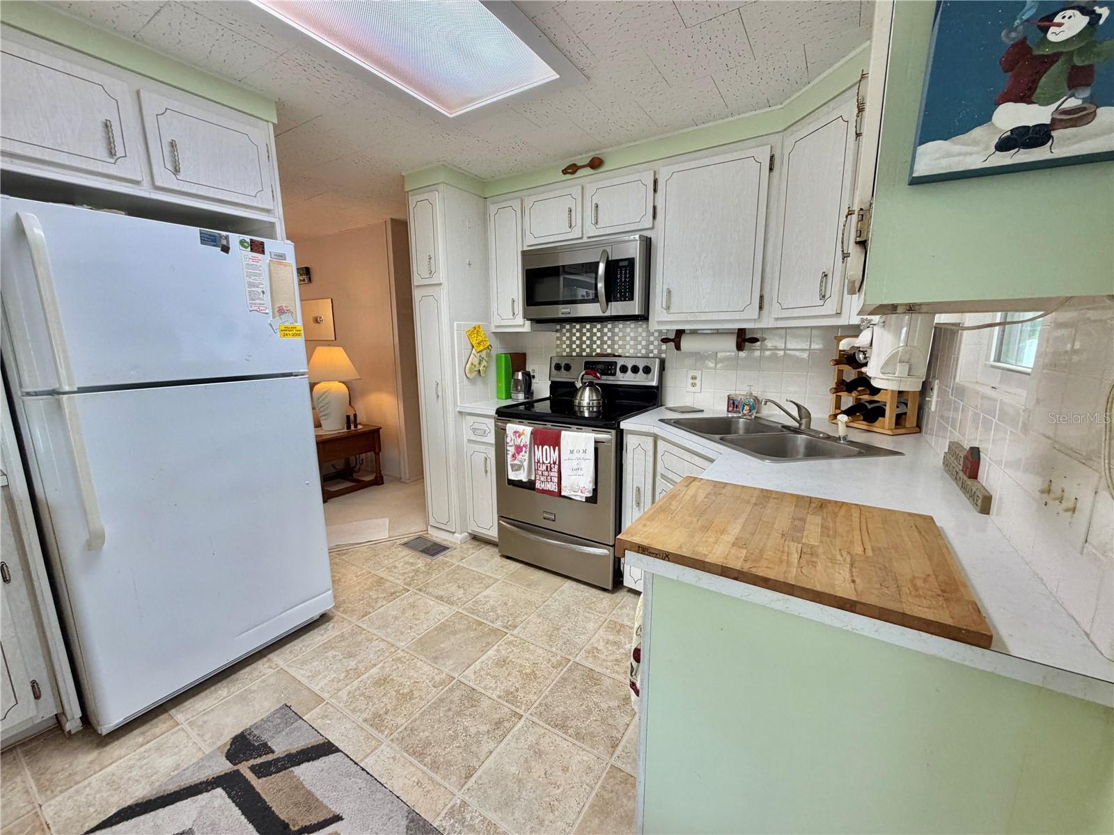 223 HAWTHORNE BLVD, LEESBURG, FL, 34748