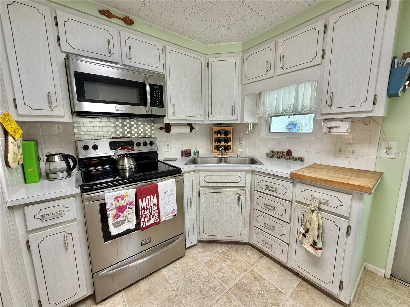223 HAWTHORNE BLVD, LEESBURG, FL, 34748