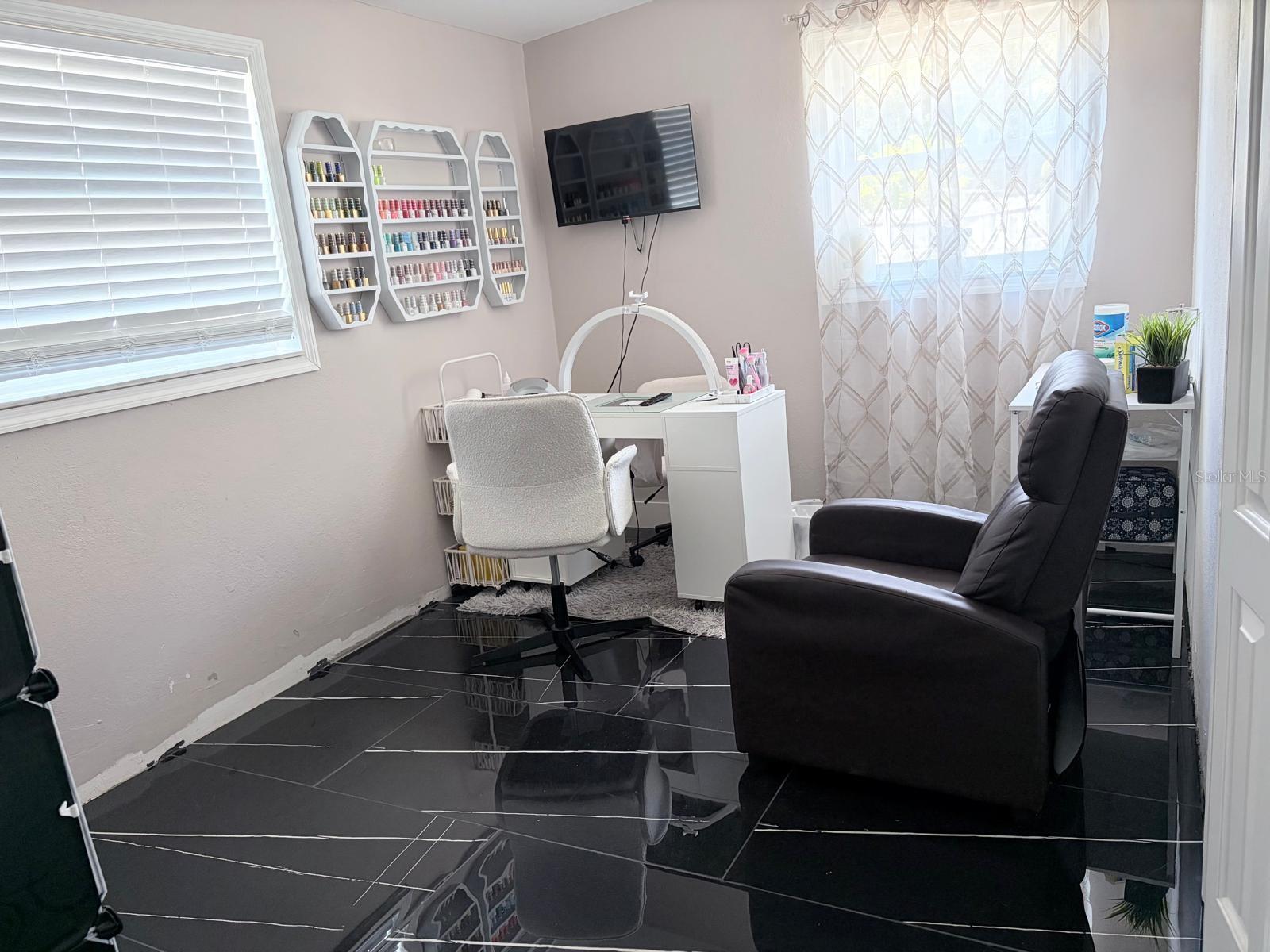 1304 WINDSOR WAY, TAMPA, FL, 33619