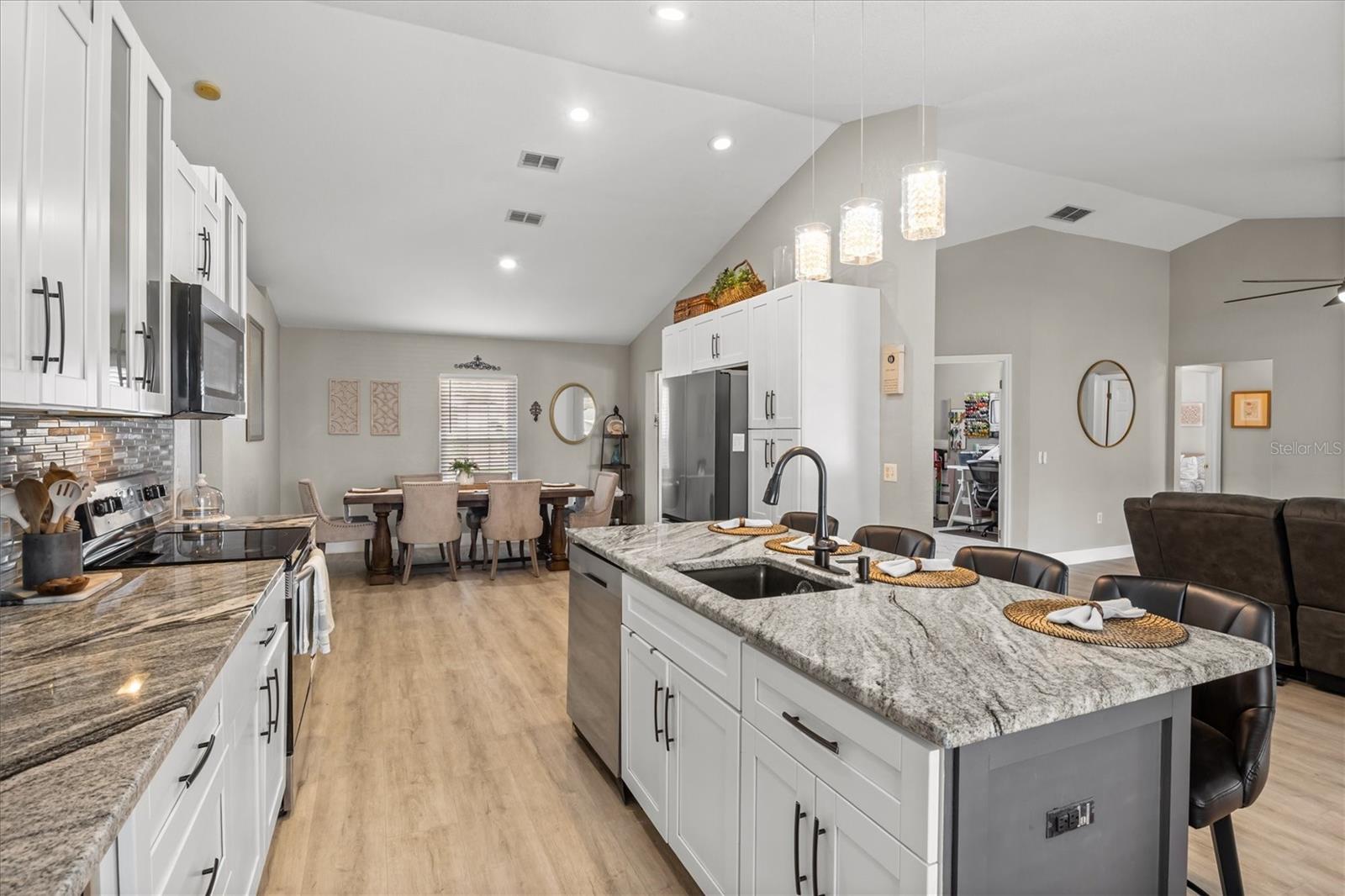 5963 HILLSIDE HEIGHTS DR, LAKELAND, FL, 33812