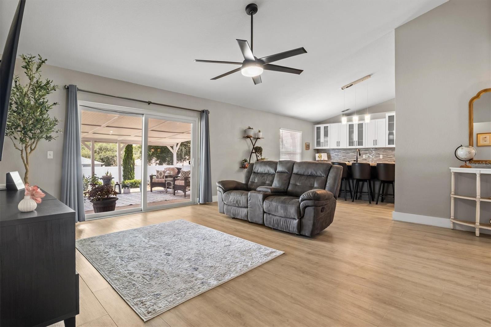 5963 HILLSIDE HEIGHTS DR, LAKELAND, FL, 33812
