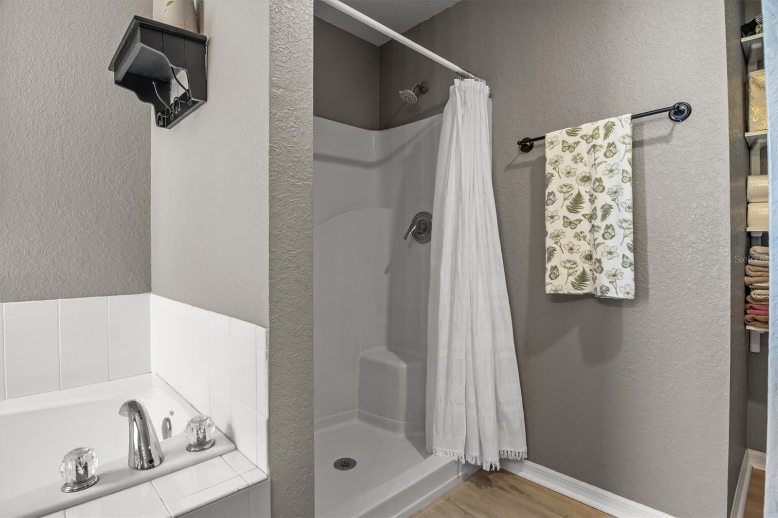 5963 HILLSIDE HEIGHTS DR, LAKELAND, FL, 33812