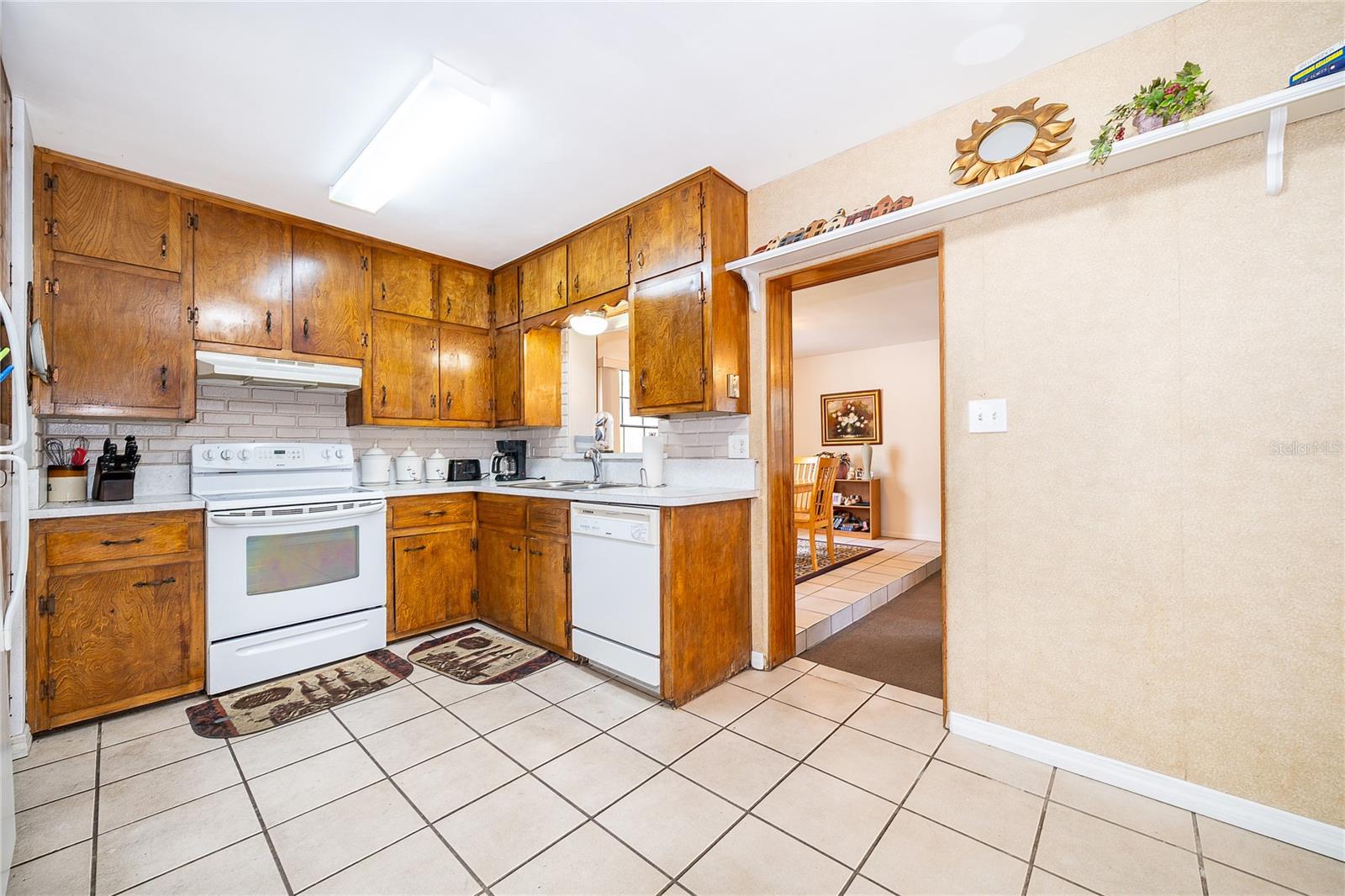7 S THACKER AVE, KISSIMMEE, FL, 34741