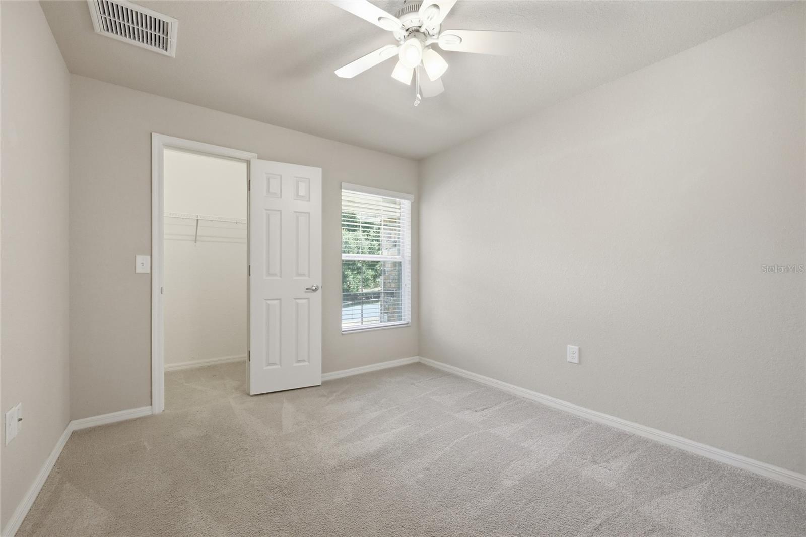 306 STONEPOINT LN, LADY LAKE, FL, 32159