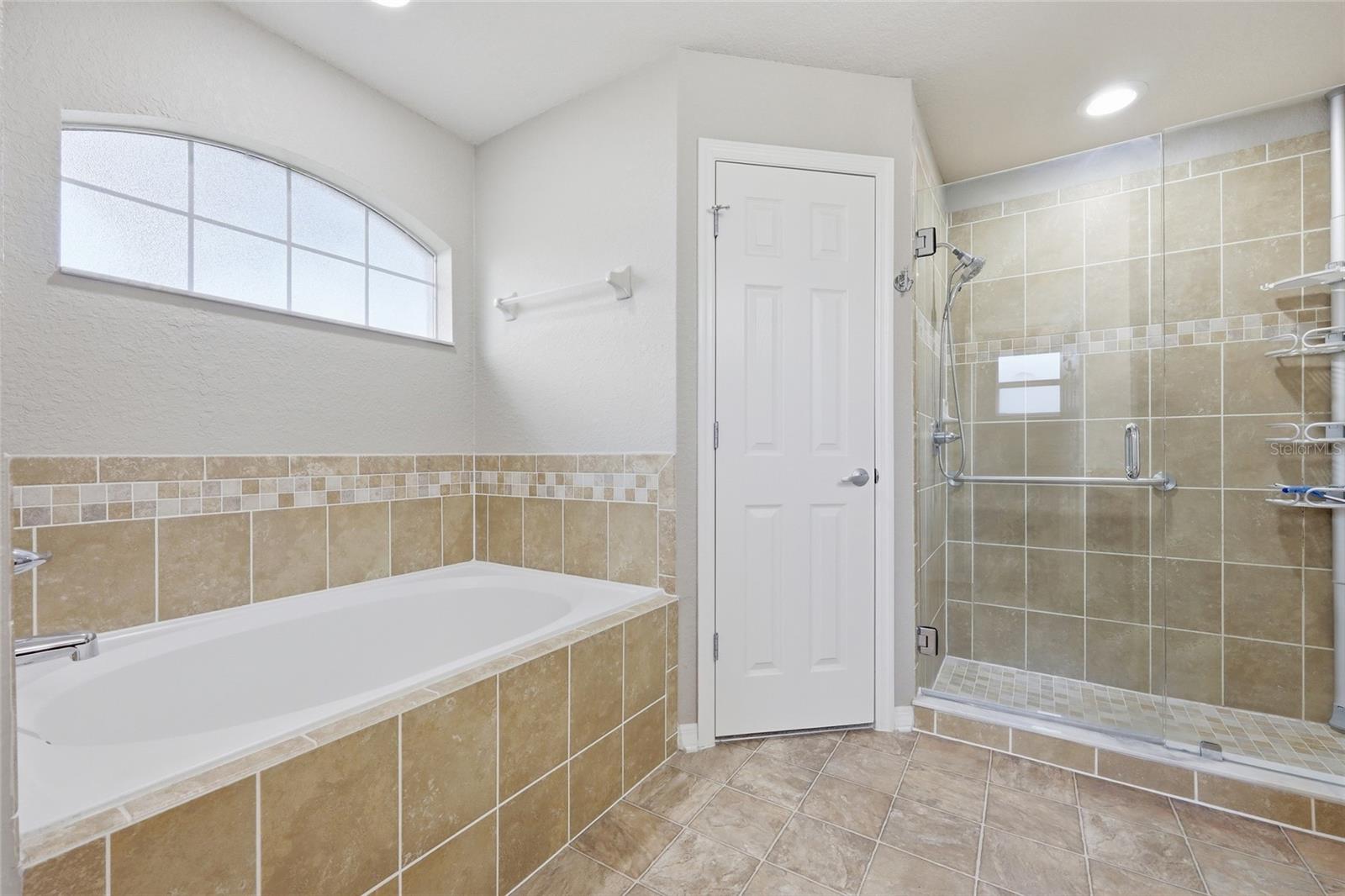 306 STONEPOINT LN, LADY LAKE, FL, 32159
