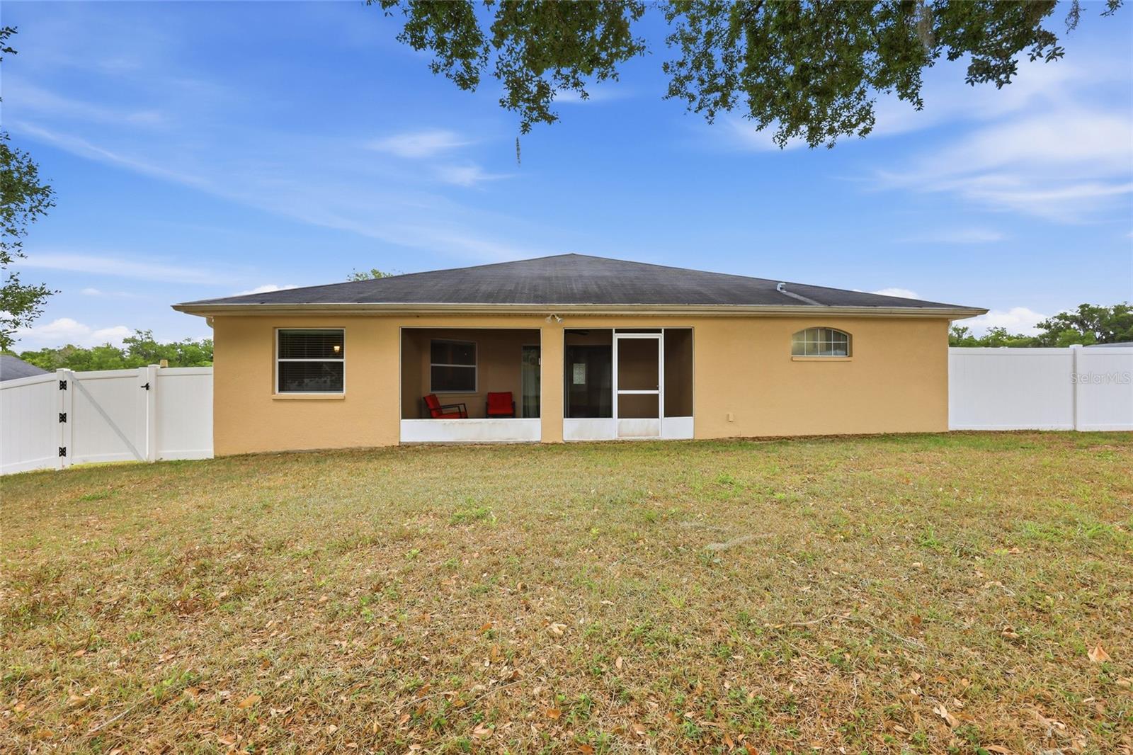 306 STONEPOINT LN, LADY LAKE, FL, 32159