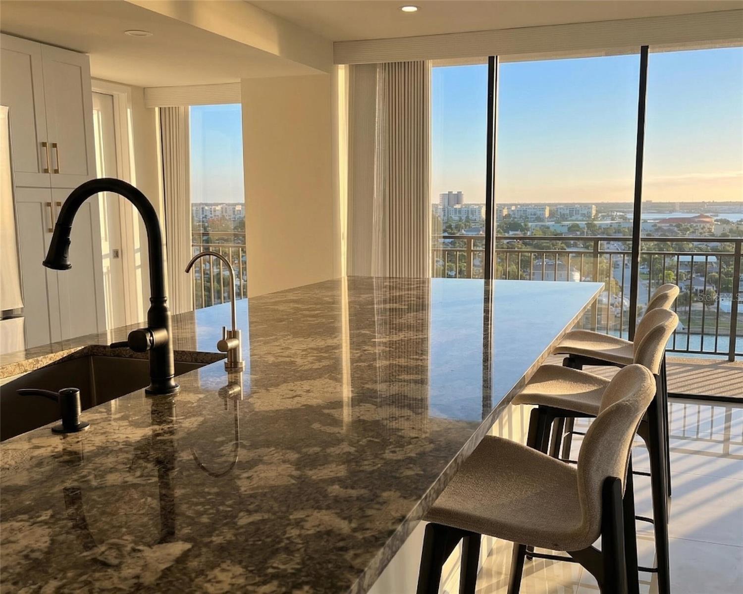 7600 BAYSHORE DR #901, TREASURE ISLAND, FL, 33706