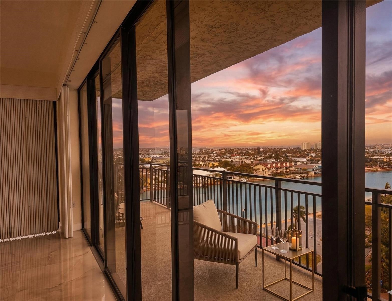 7600 BAYSHORE DR #901, TREASURE ISLAND, FL, 33706
