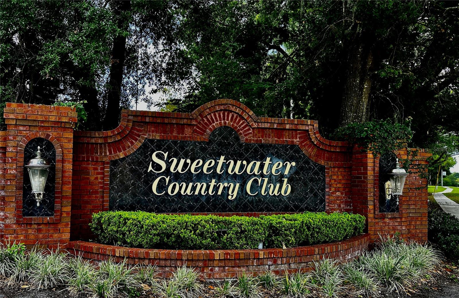 2406 SWEETWATER COUNTRY CLUB DR, APOPKA, FL, 32712