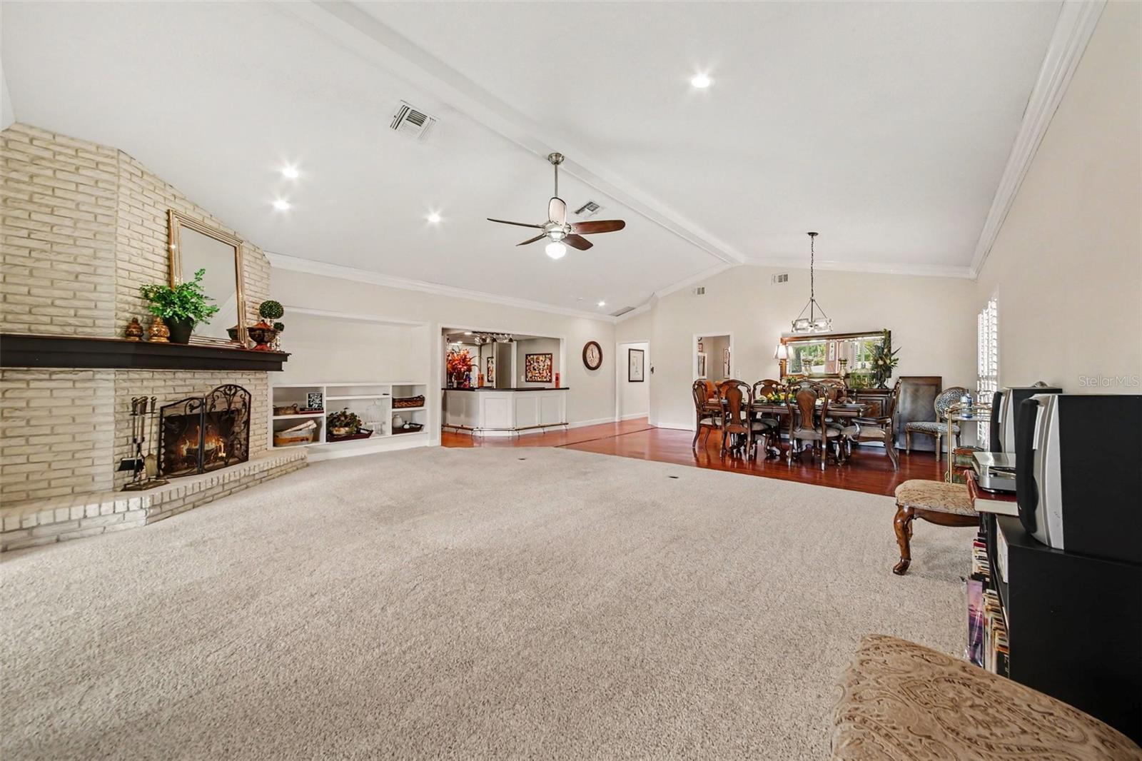 2406 SWEETWATER COUNTRY CLUB DR, APOPKA, FL, 32712