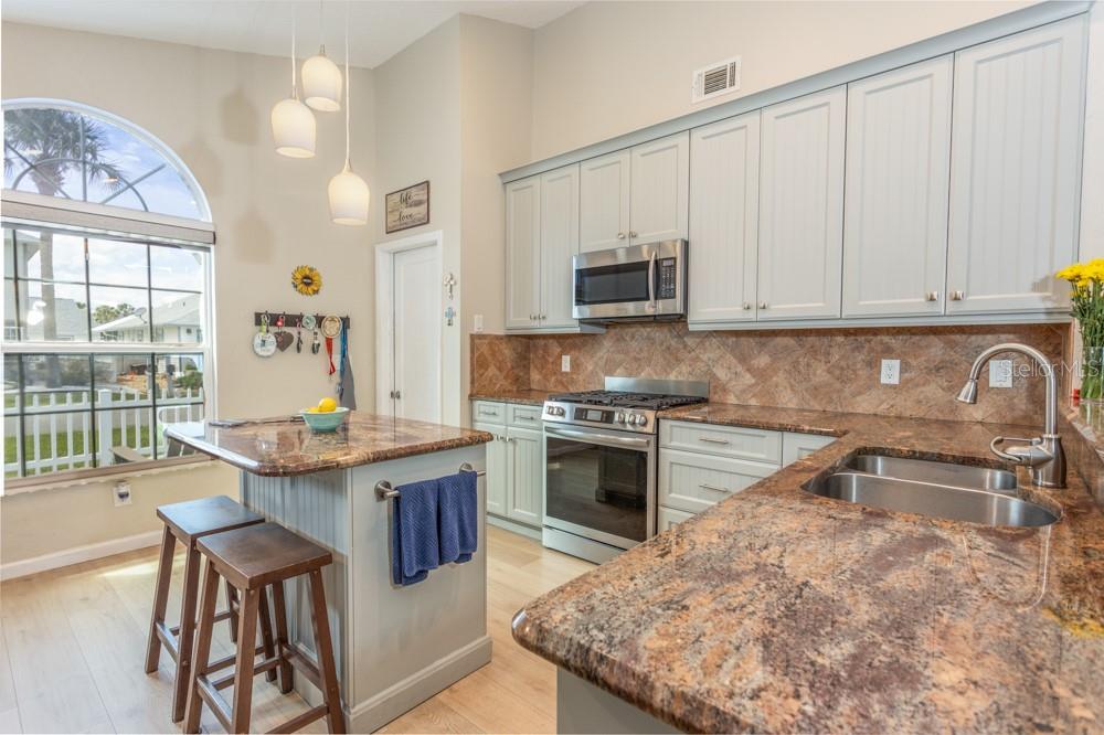33 BEDFORD DR, PALM COAST, FL, 32137