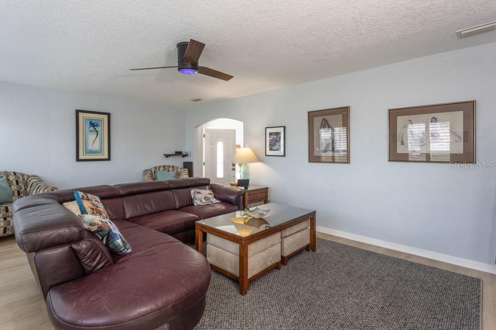33 BEDFORD DR, PALM COAST, FL, 32137