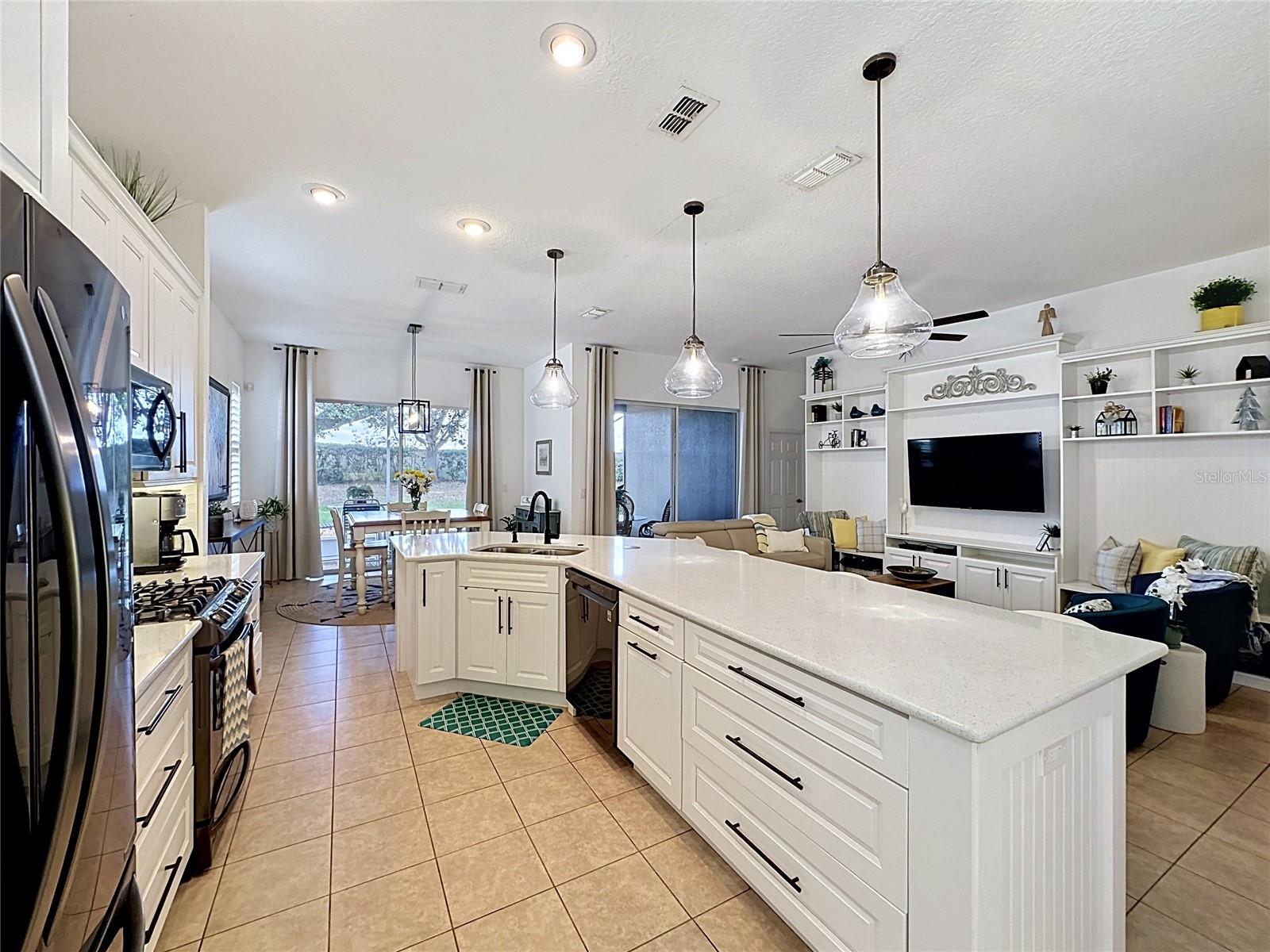 135 CREPE MYRTLE DR, GROVELAND, FL, 34736