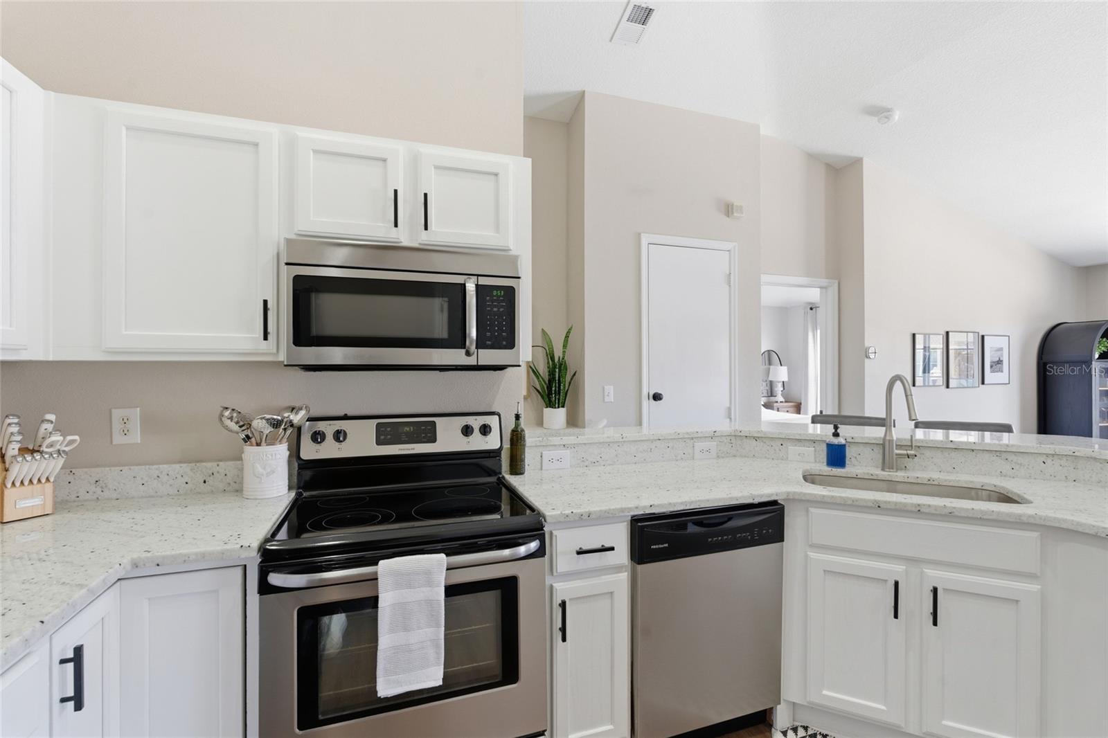 5134 6TH ST N, ST PETERSBURG, FL, 33703