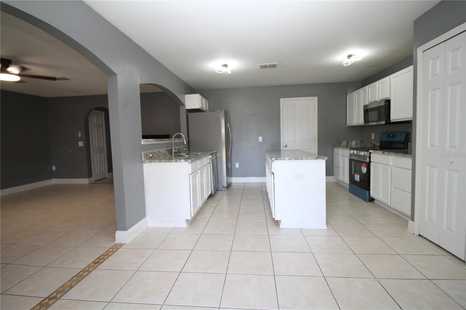 10410 OPUS DR, RIVERVIEW, FL, 33579
