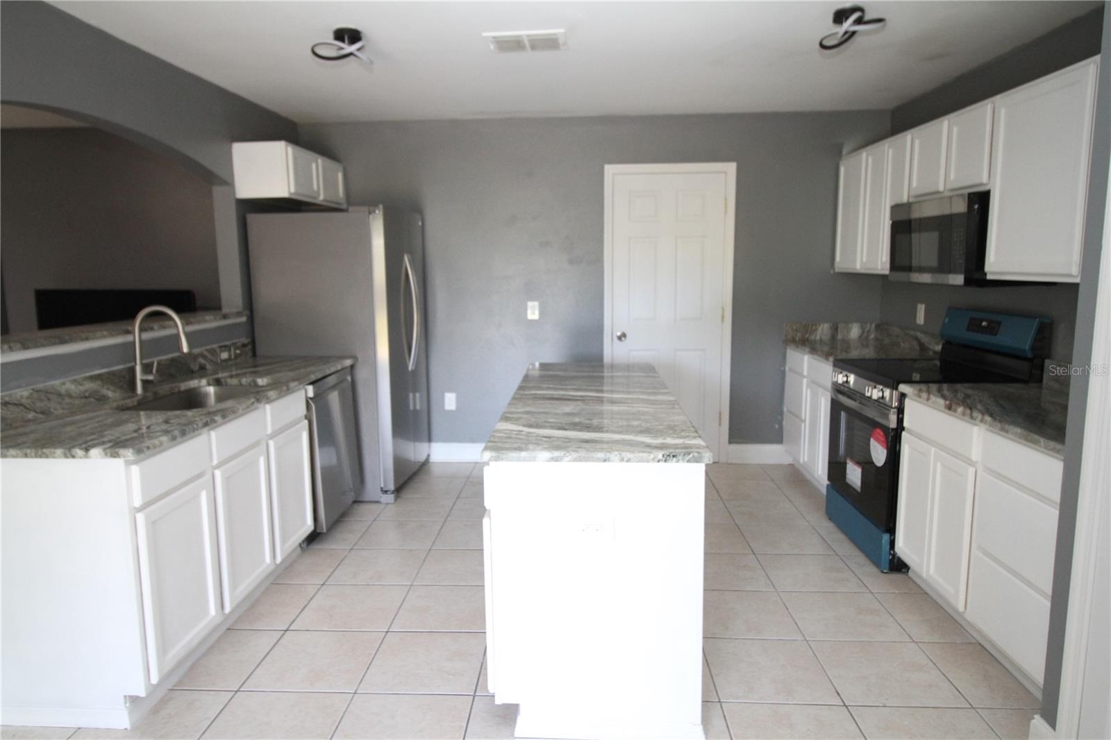 10410 OPUS DR, RIVERVIEW, FL, 33579