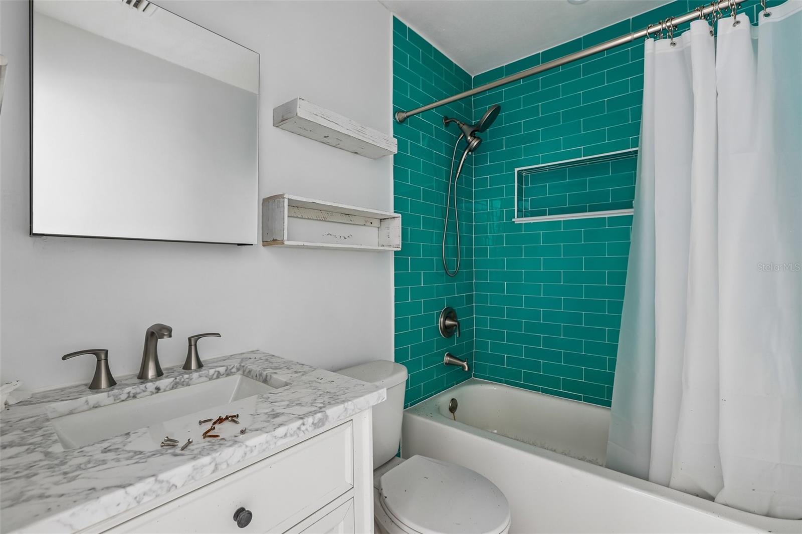 1524 CONNECTICUT AVE NE, ST PETERSBURG, FL, 33703