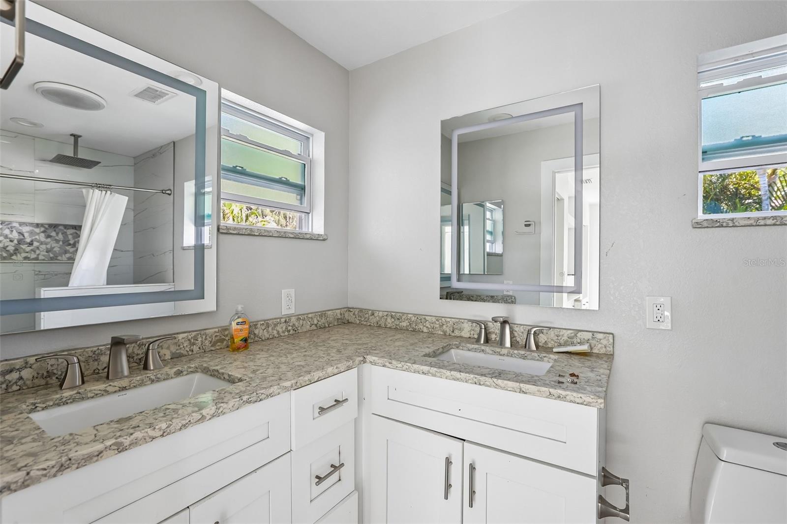 1524 CONNECTICUT AVE NE, ST PETERSBURG, FL, 33703