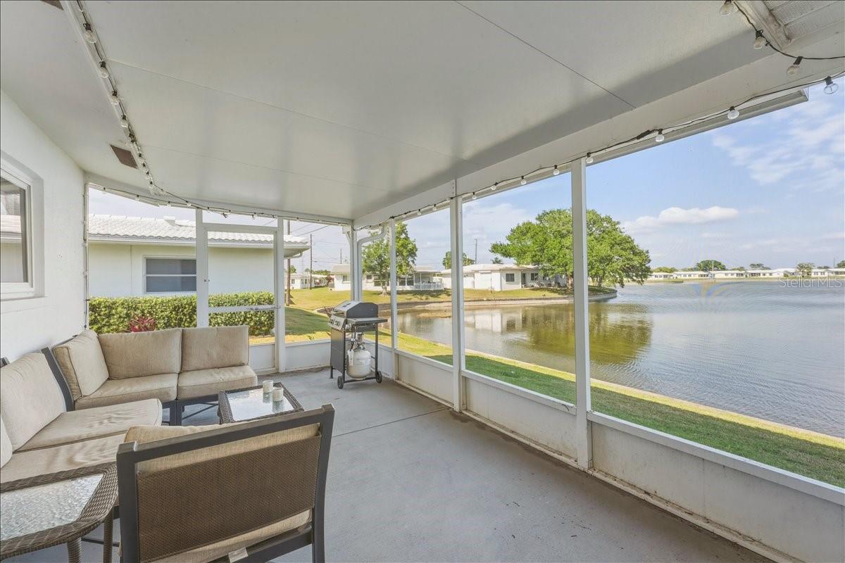 9875 MAINLANDS BLVD W, PINELLAS PARK, FL, 33782