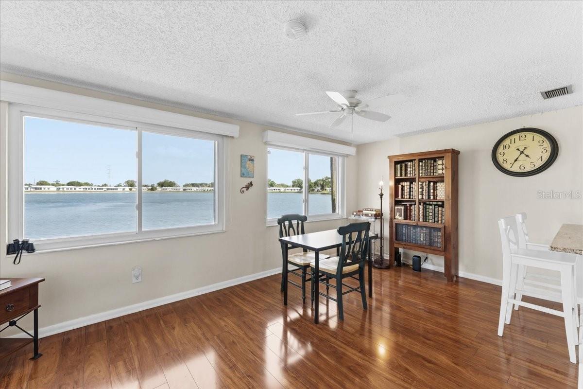9875 MAINLANDS BLVD W, PINELLAS PARK, FL, 33782