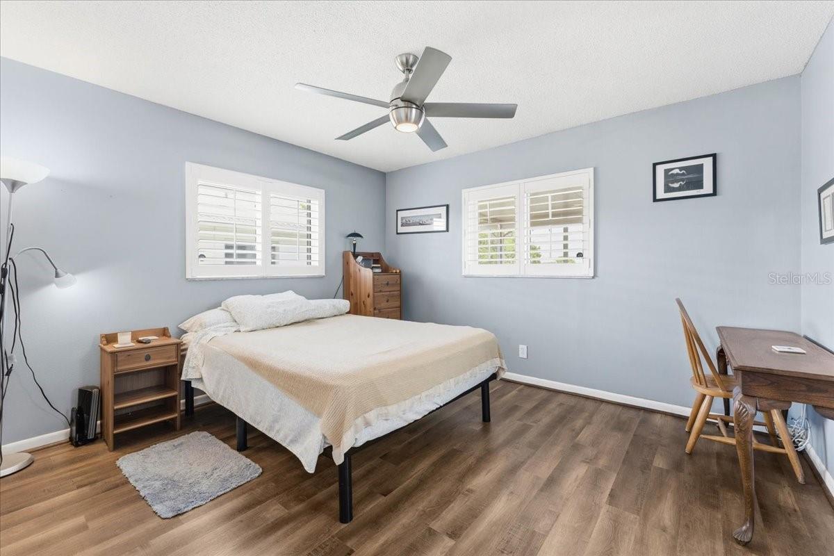 9875 MAINLANDS BLVD W, PINELLAS PARK, FL, 33782