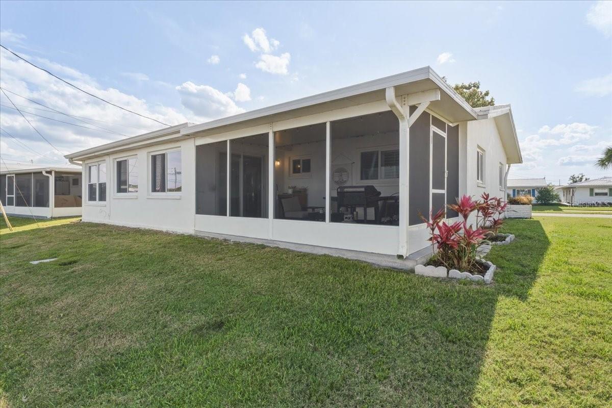 9875 MAINLANDS BLVD W, PINELLAS PARK, FL, 33782