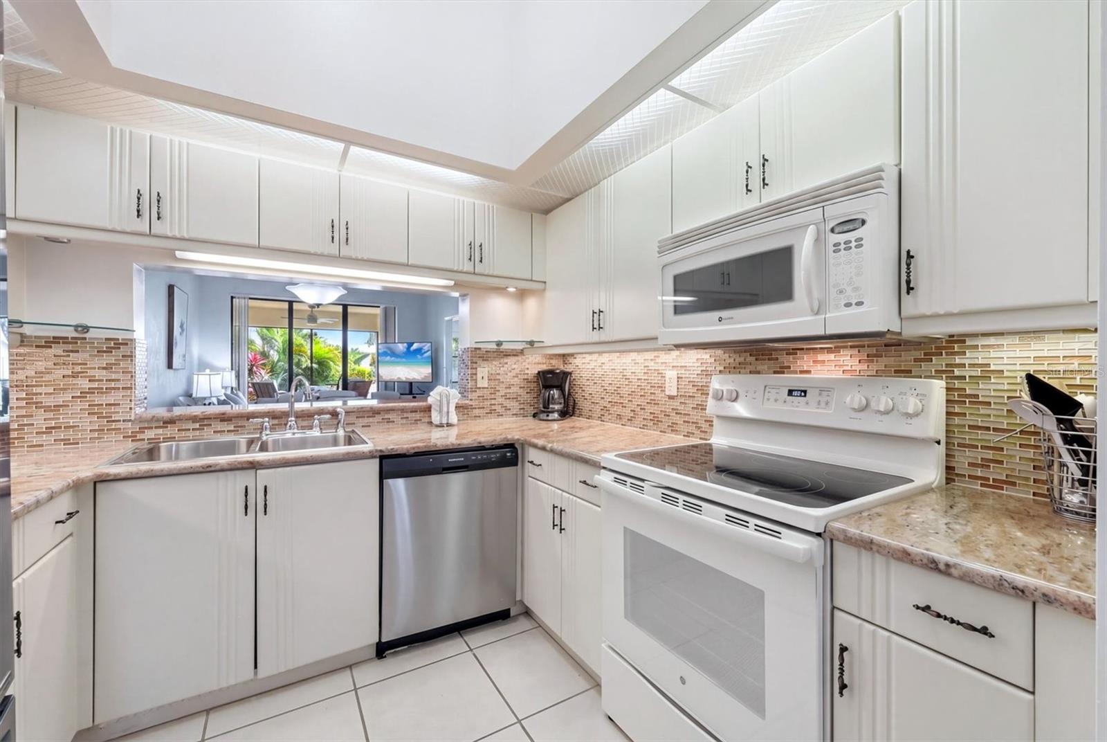 4430 47TH AVE W #202, BRADENTON, FL, 34210