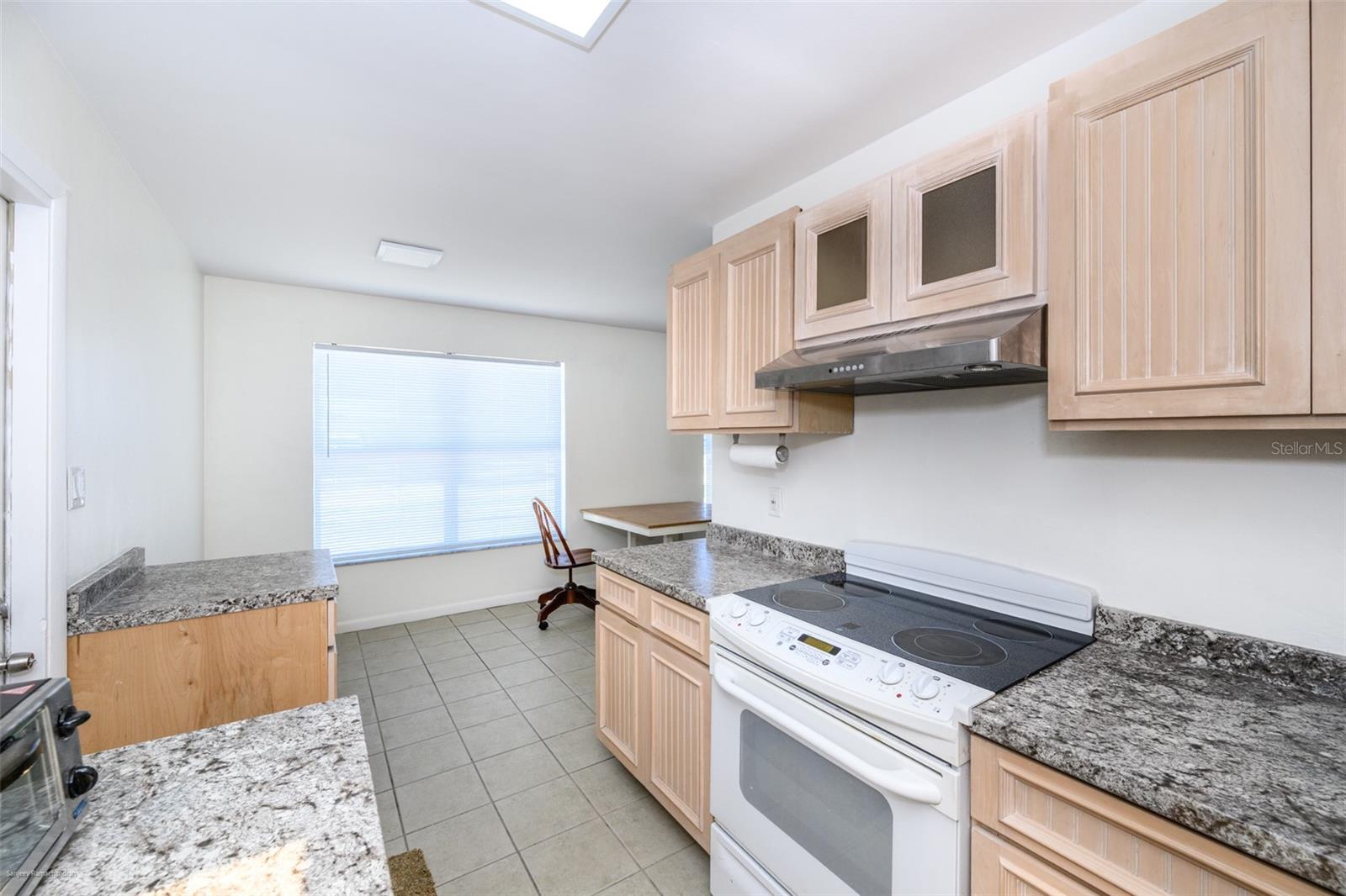 510 SHARON CIR, PORT CHARLOTTE, FL, 33952