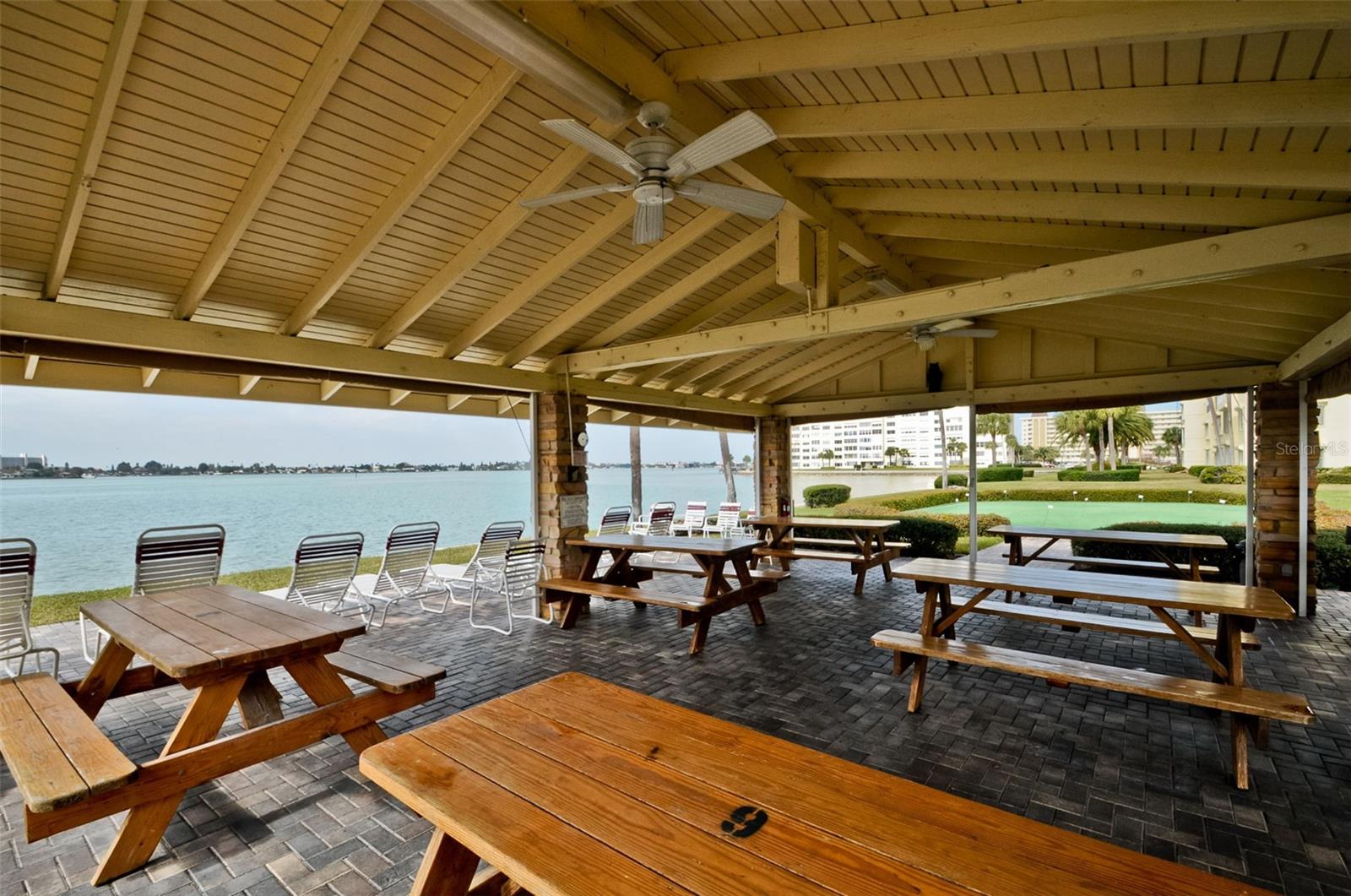 4750 COVE CIR #303, ST PETERSBURG, FL, 33708