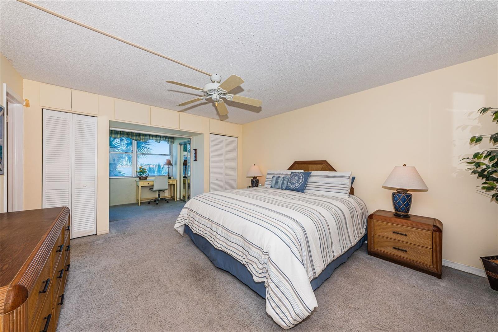 4750 COVE CIR #303, ST PETERSBURG, FL, 33708