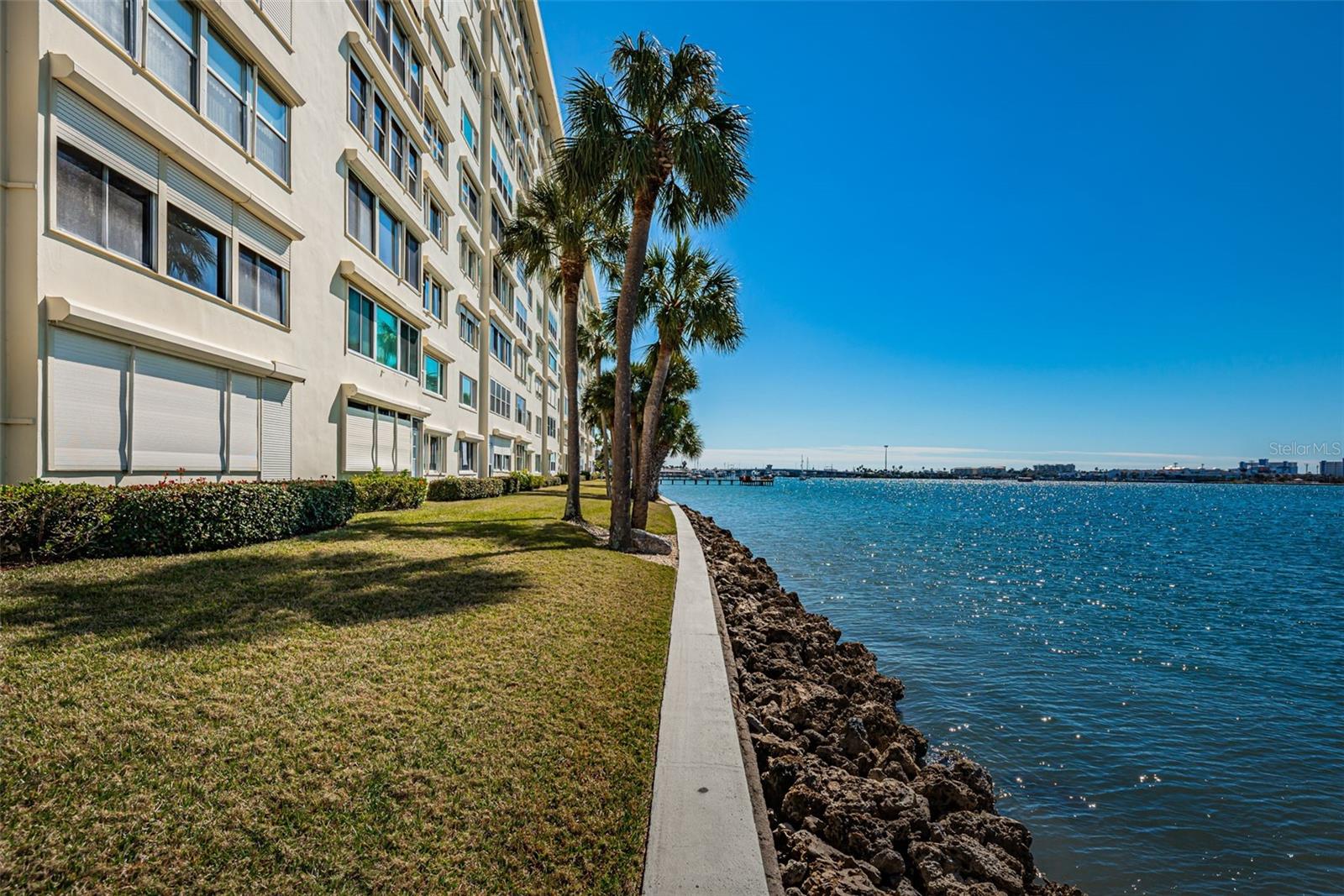 4750 COVE CIR #303, ST PETERSBURG, FL, 33708
