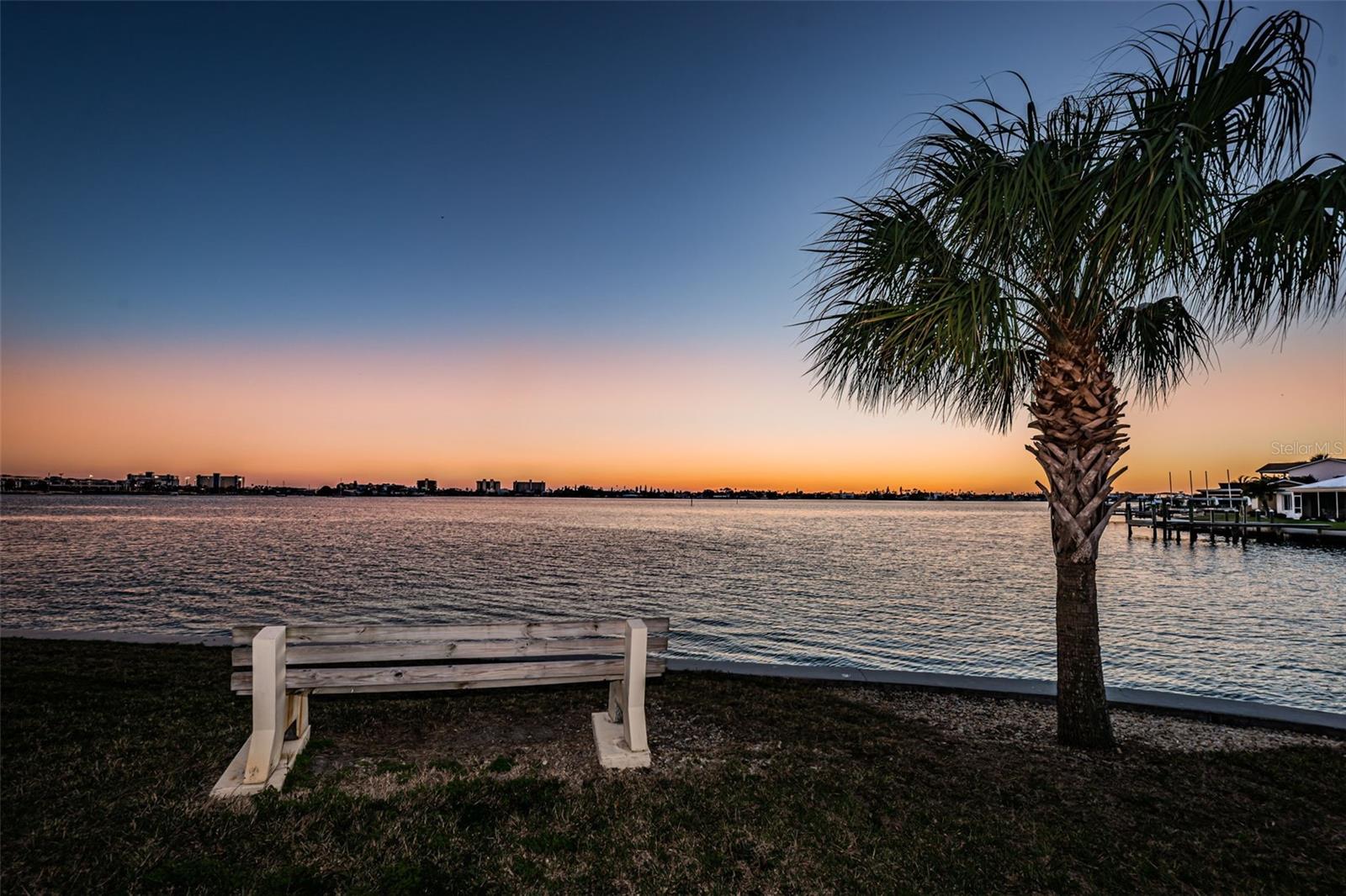 4750 COVE CIR #303, ST PETERSBURG, FL, 33708