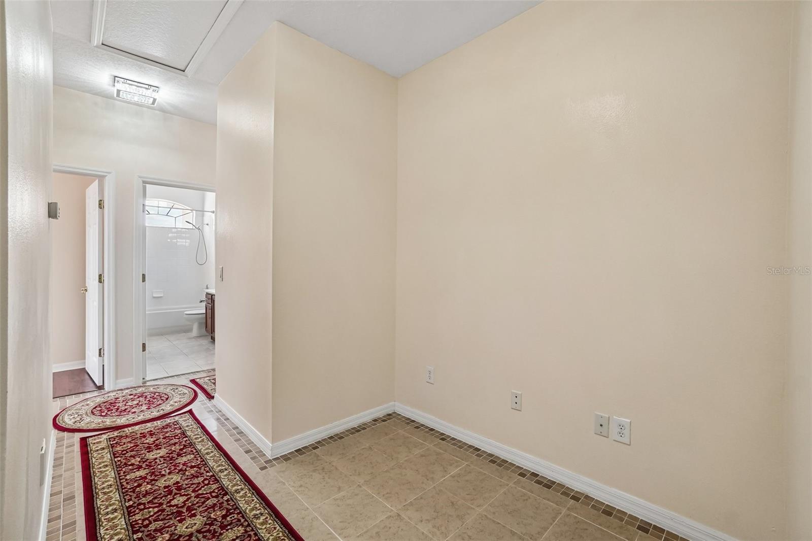 18032 MALAKAI ISLE DR, TAMPA, FL, 33647