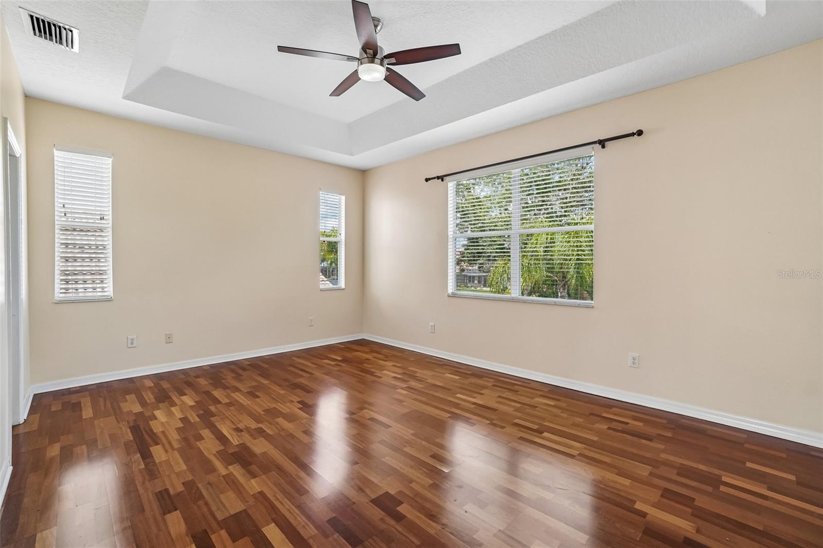 18032 MALAKAI ISLE DR, TAMPA, FL, 33647