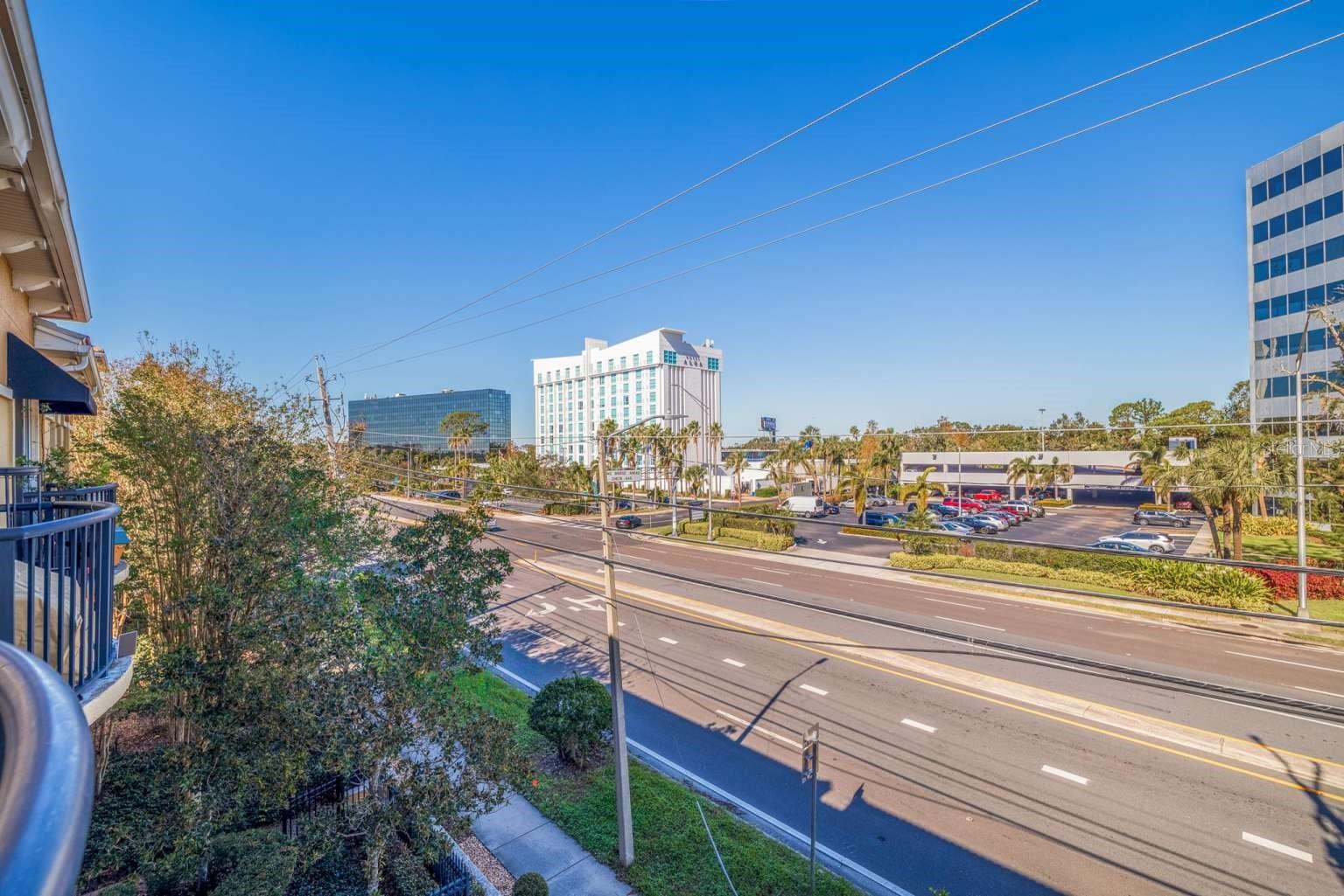 5252 W KENNEDY BLVD, TAMPA, FL, 33609