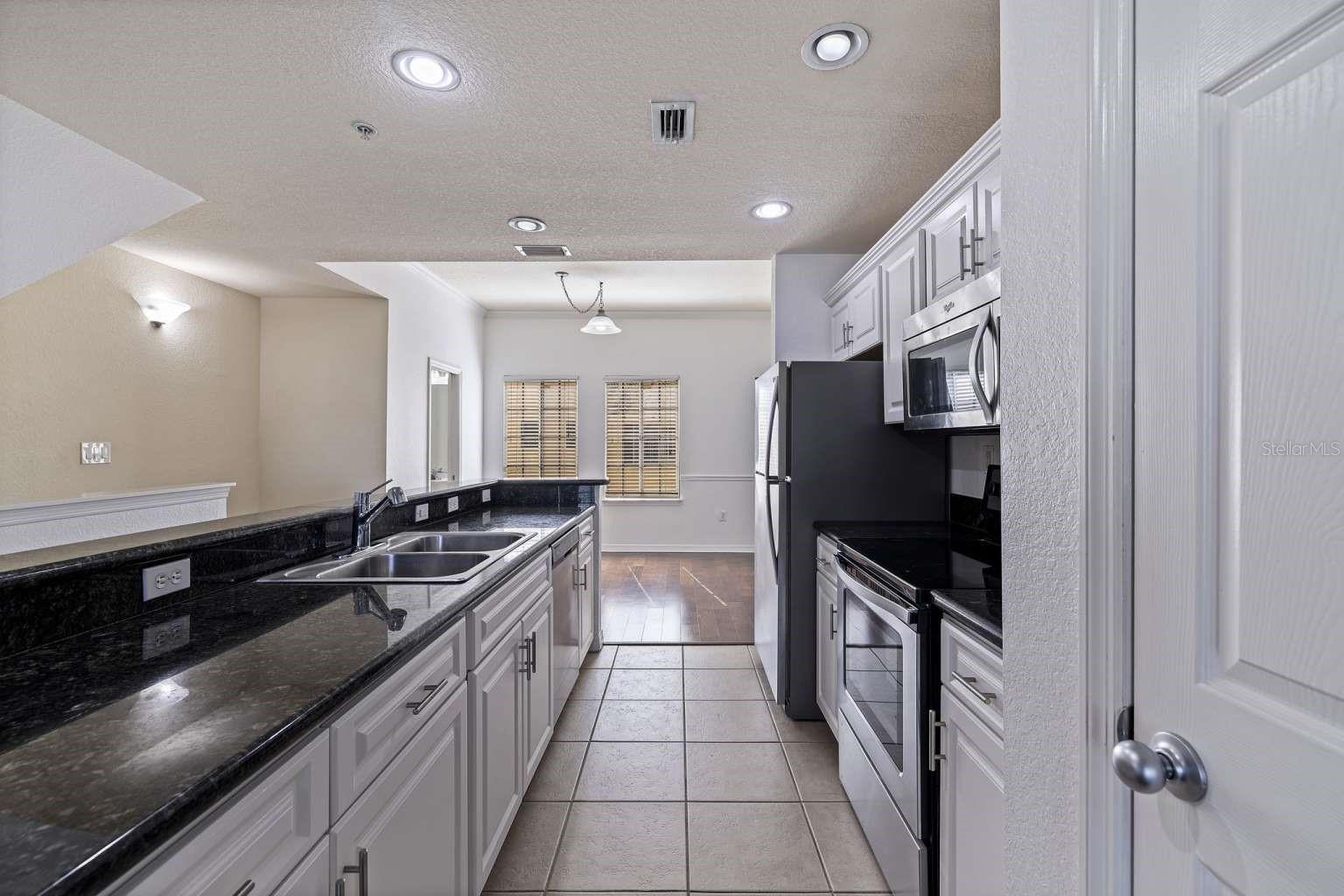 5252 W KENNEDY BLVD, TAMPA, FL, 33609