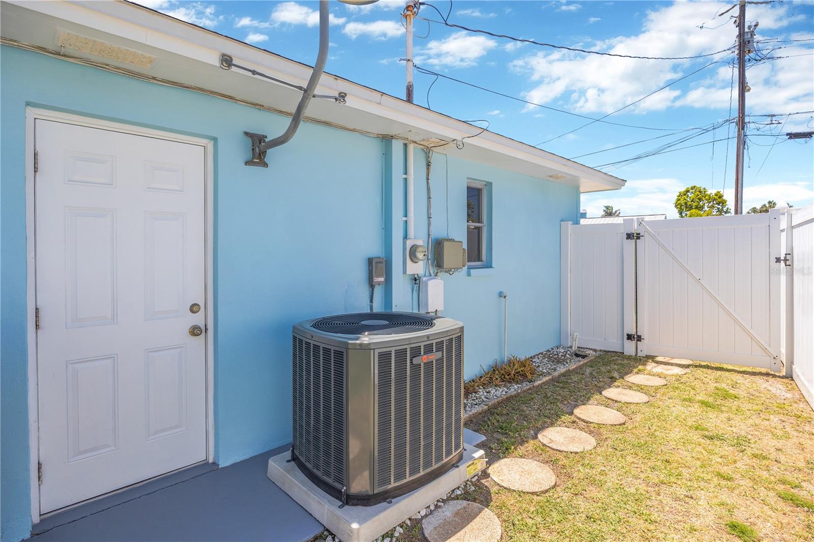 2155 EDYTHE DR, DUNEDIN, FL, 34698