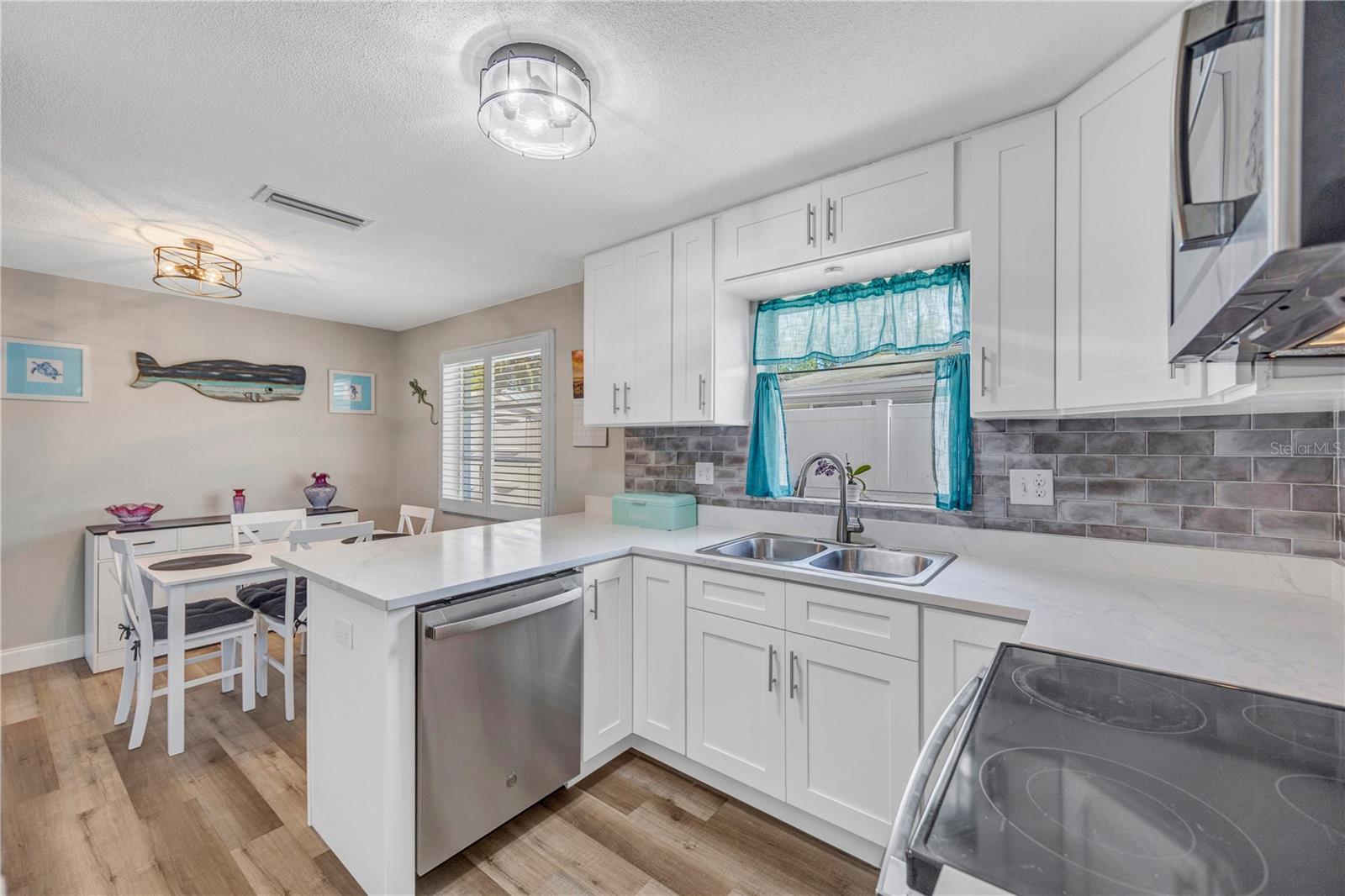 2155 EDYTHE DR, DUNEDIN, FL, 34698
